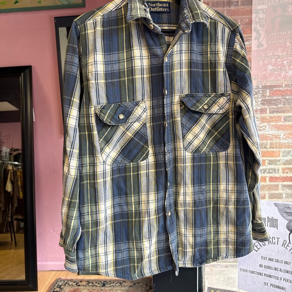 Vintage Northeast Outfitters Men's Blue Plaid Flannel